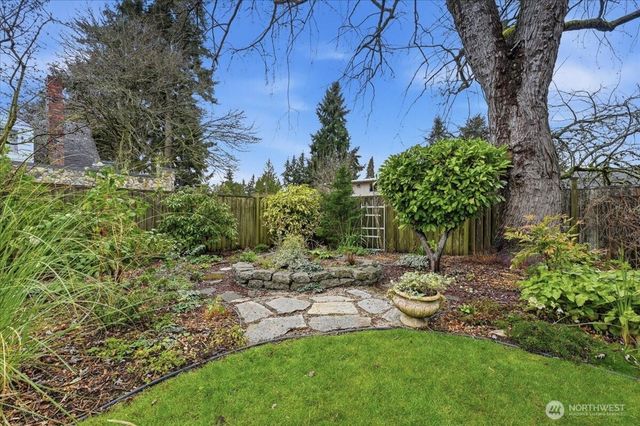 1312 N 171st Street, Shoreline, WA 98133