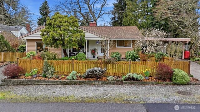 1312 N 171st Street, Shoreline, WA 98133