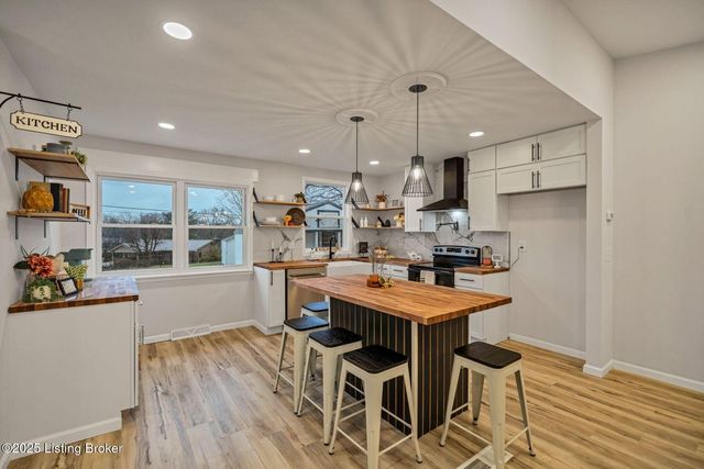 1601 Birch Ct, Radcliff, KY 40160