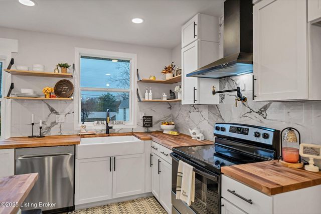 1601 Birch Ct, Radcliff, KY 40160