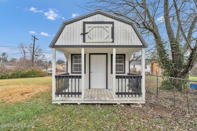 1601 Birch Ct, Radcliff, KY 40160