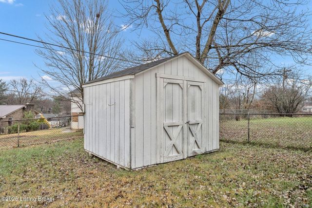 1601 Birch Ct, Radcliff, KY 40160