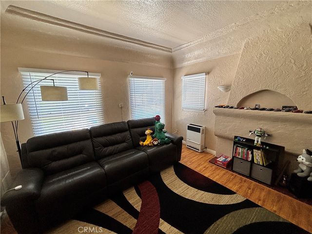 925 N Lacy Street, Santa Ana, CA 92701