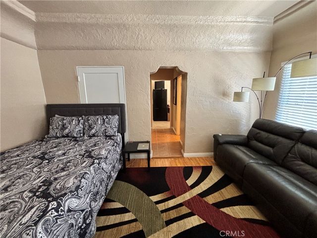 925 N Lacy Street, Santa Ana, CA 92701