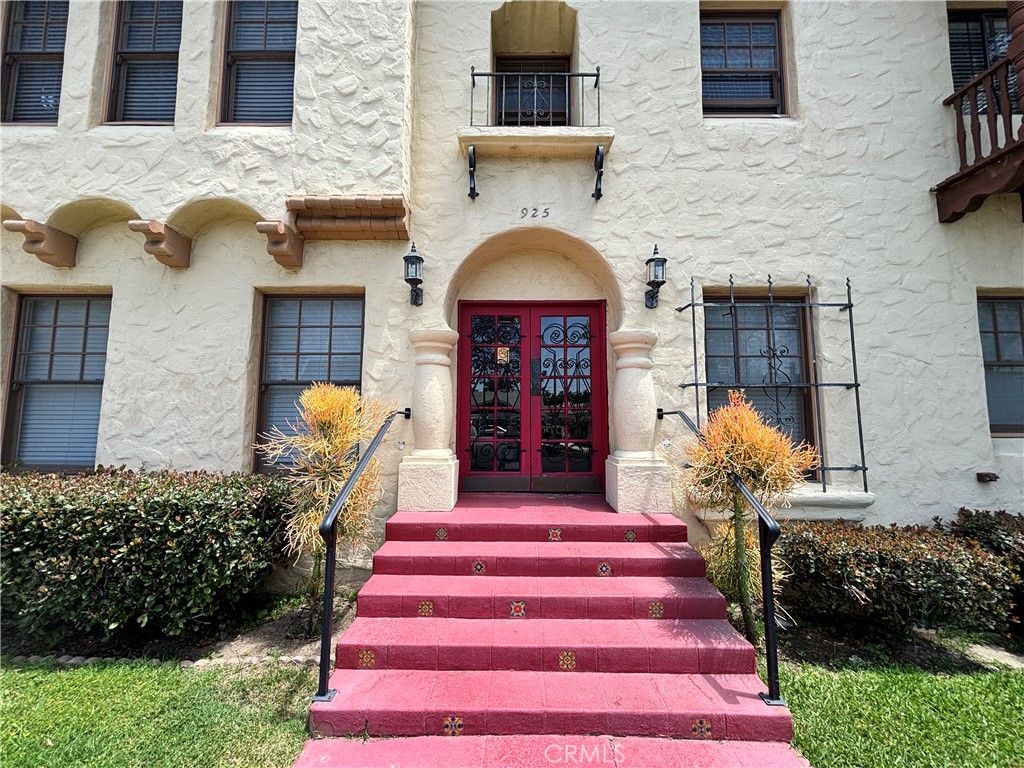 925 N Lacy Street, Santa Ana, CA 92701