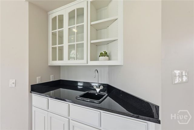 2 Low Country Lane, Savannah, GA 31411