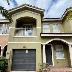 2483 SE 14th St, Homestead, FL 33035