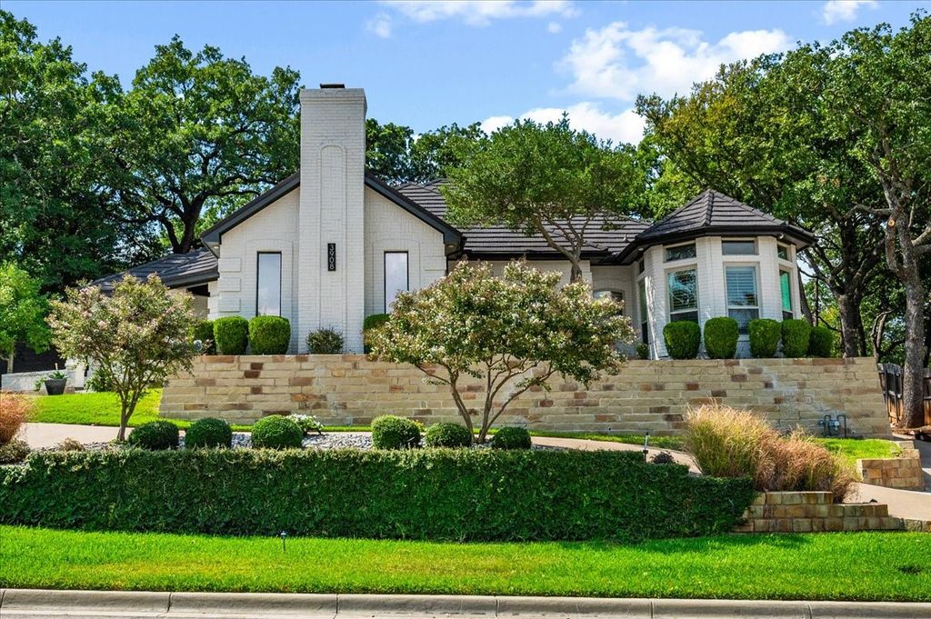 3908 Woodstock Drive, Colleyville, TX 76034 — exterior