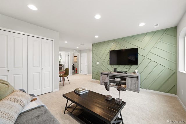 796 N Carrie Court, Watkins, CO 80137