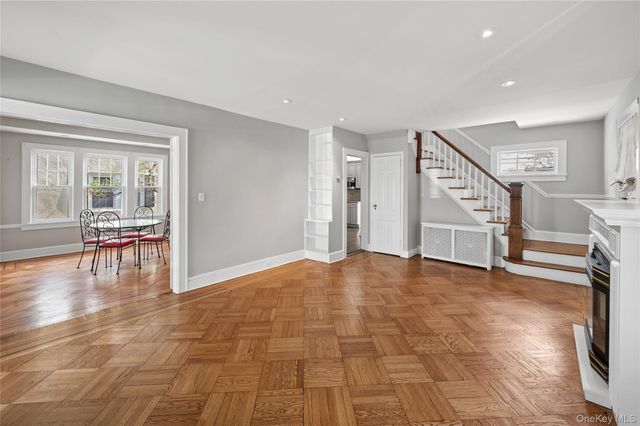 101 Harvard Avenue, Rockville Centre, NY 11570