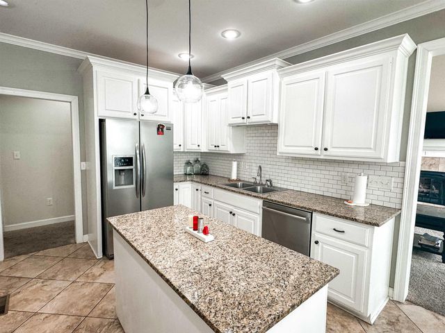 134 Mary Irene, Searcy, AR 72143