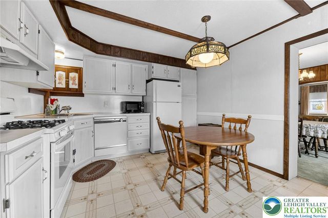 324 Limestone Street, Catasauqua Boro, PA 18032