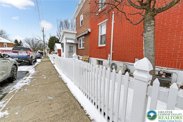 324 Limestone Street, Catasauqua Boro, PA 18032