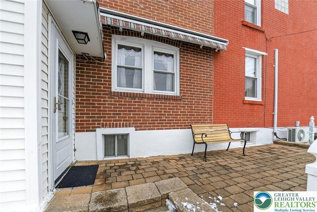 324 Limestone Street, Catasauqua Boro, PA 18032