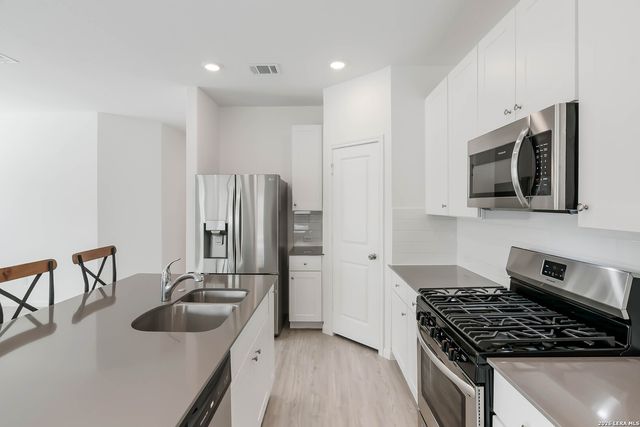 6063 Draw Loop, Bulverde, TX 78163