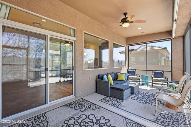 2109 W Escondido Canyon Drive, Green Valley, AZ 85622