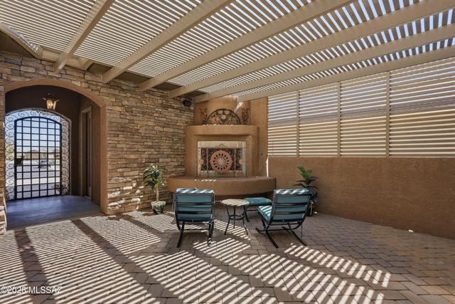 2109 W Escondido Canyon Drive, Green Valley, AZ 85622