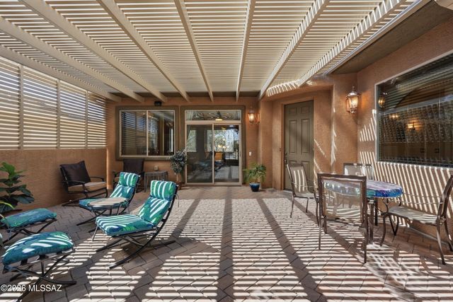 2109 W Escondido Canyon Drive, Green Valley, AZ 85622