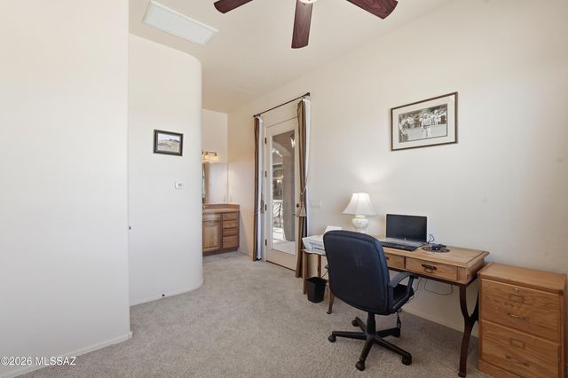 2109 W Escondido Canyon Drive, Green Valley, AZ 85622