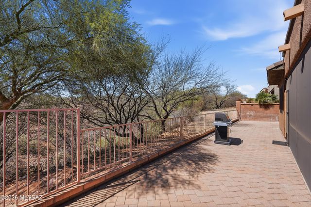 2109 W Escondido Canyon Drive, Green Valley, AZ 85622