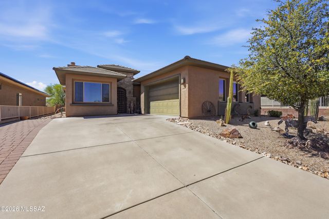 2109 W Escondido Canyon Drive, Green Valley, AZ 85622