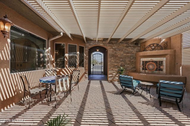 2109 W Escondido Canyon Drive, Green Valley, AZ 85622