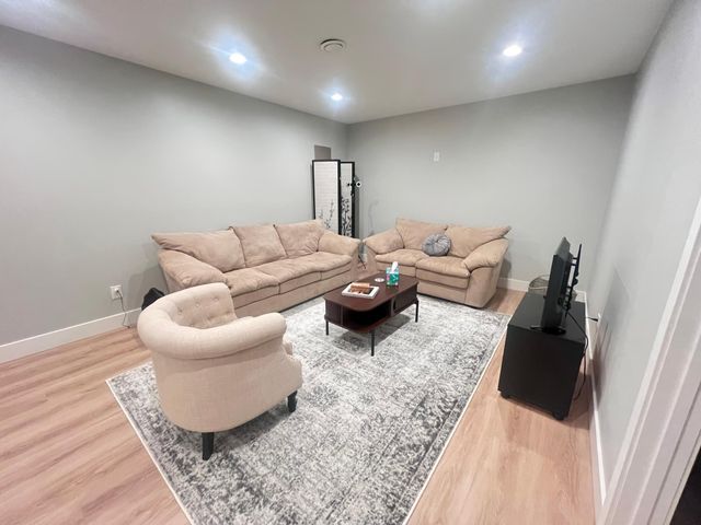 7123 148th Street W, Savage, MN 55378