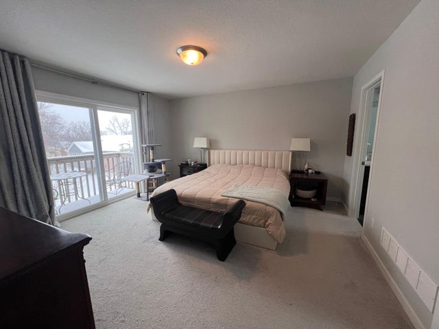 7123 148th Street W, Savage, MN 55378