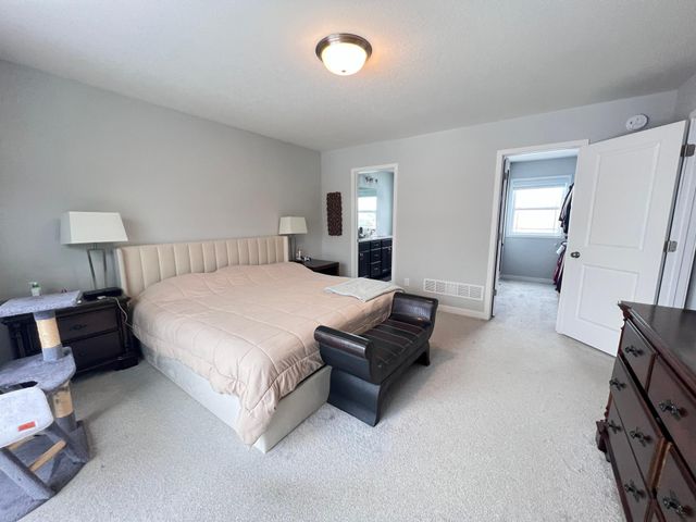 7123 148th Street W, Savage, MN 55378