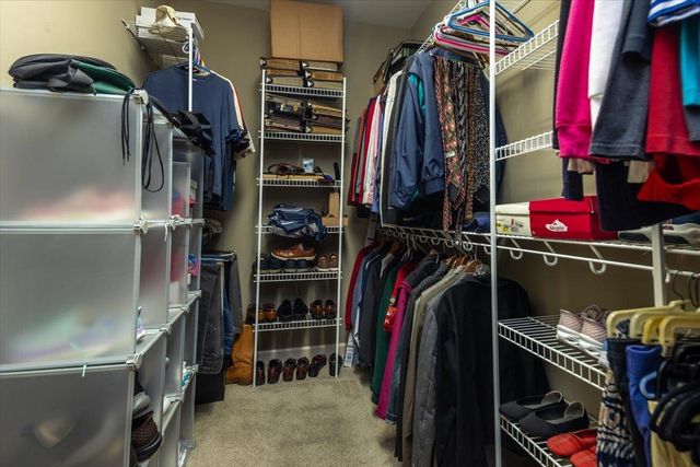 8923 RIVER KNOLL DR, Cordova, TN 38016