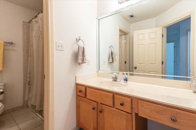 8923 RIVER KNOLL DR, Cordova, TN 38016