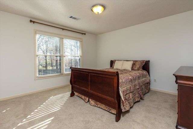 8923 RIVER KNOLL DR, Cordova, TN 38016