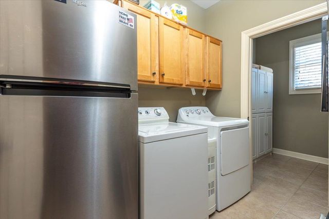 8923 RIVER KNOLL DR, Cordova, TN 38016