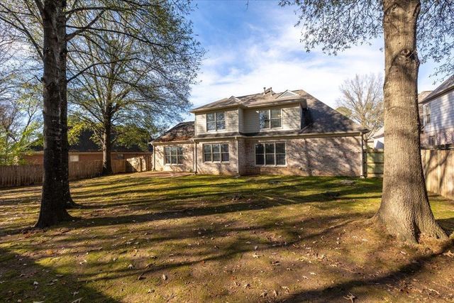 8923 RIVER KNOLL DR, Cordova, TN 38016