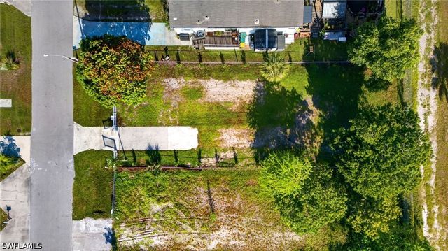 114 JEEPERS DR, Naples, FL 34112