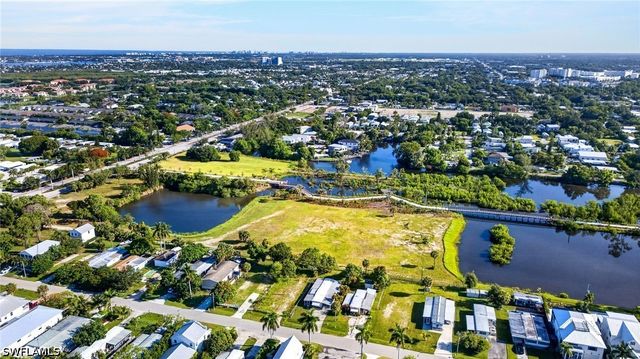 114 JEEPERS DR, Naples, FL 34112