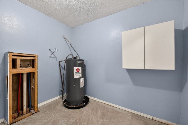 406 W Olrich Street, Rogers, AR 72756