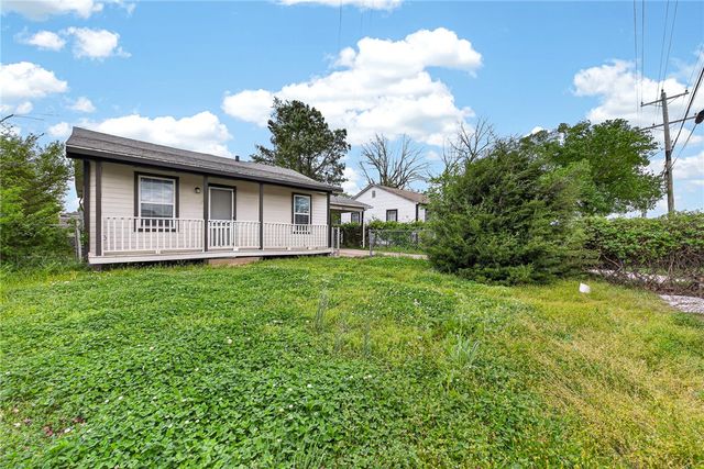 406 W Olrich Street, Rogers, AR 72756