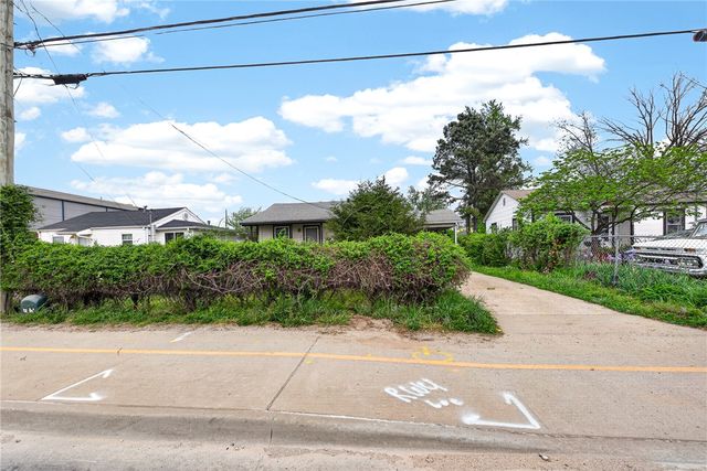 406 W Olrich Street, Rogers, AR 72756