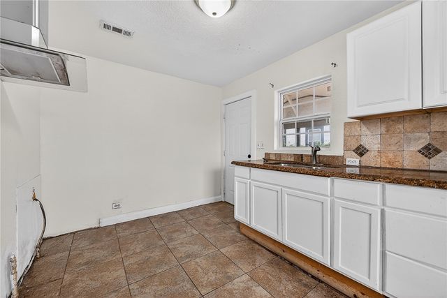 406 W Olrich Street, Rogers, AR 72756
