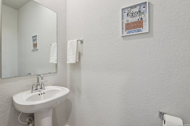 5703 Topaz Way, San Antonio, TX 78222