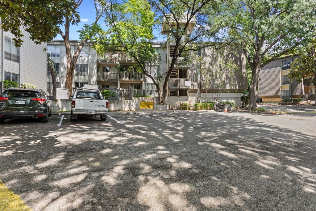 4859 Cedar Springs Road 157, Dallas, TX 75219