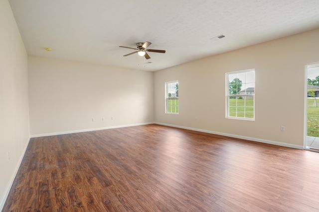 553 KNOLL Lane, Nancy, KY 42544
