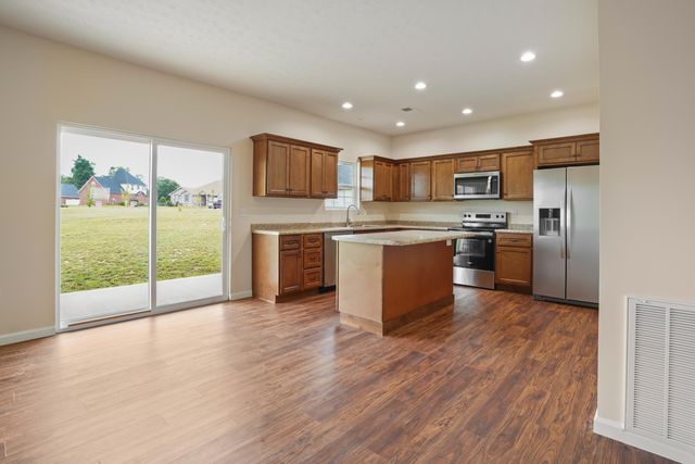 553 KNOLL Lane, Nancy, KY 42544