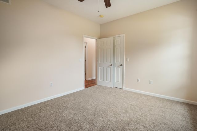 553 KNOLL Lane, Nancy, KY 42544