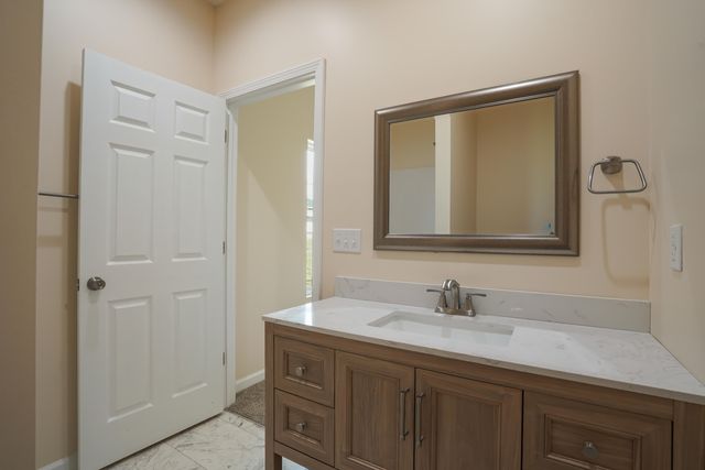 553 KNOLL Lane, Nancy, KY 42544