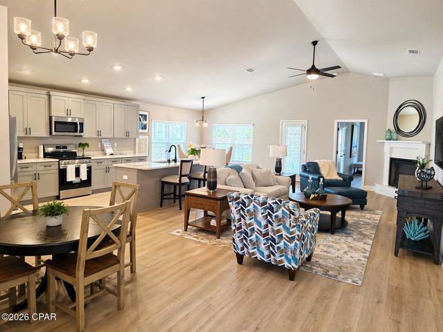 3640 Basal Street, Panama City, FL 32404