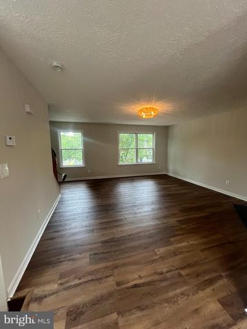 519 CLINT LN, Fredericksburg, VA 22405