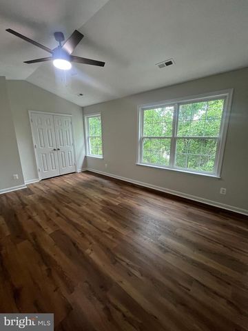 519 CLINT LN, Fredericksburg, VA 22405