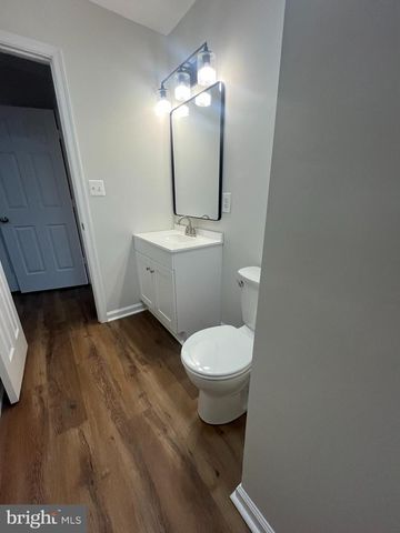 519 CLINT LN, Fredericksburg, VA 22405